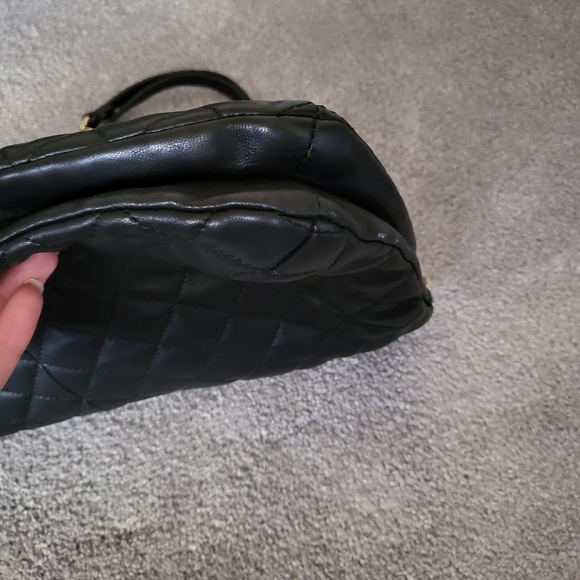Vintage Leather Quilted Black Bag - Picture 5 of 8